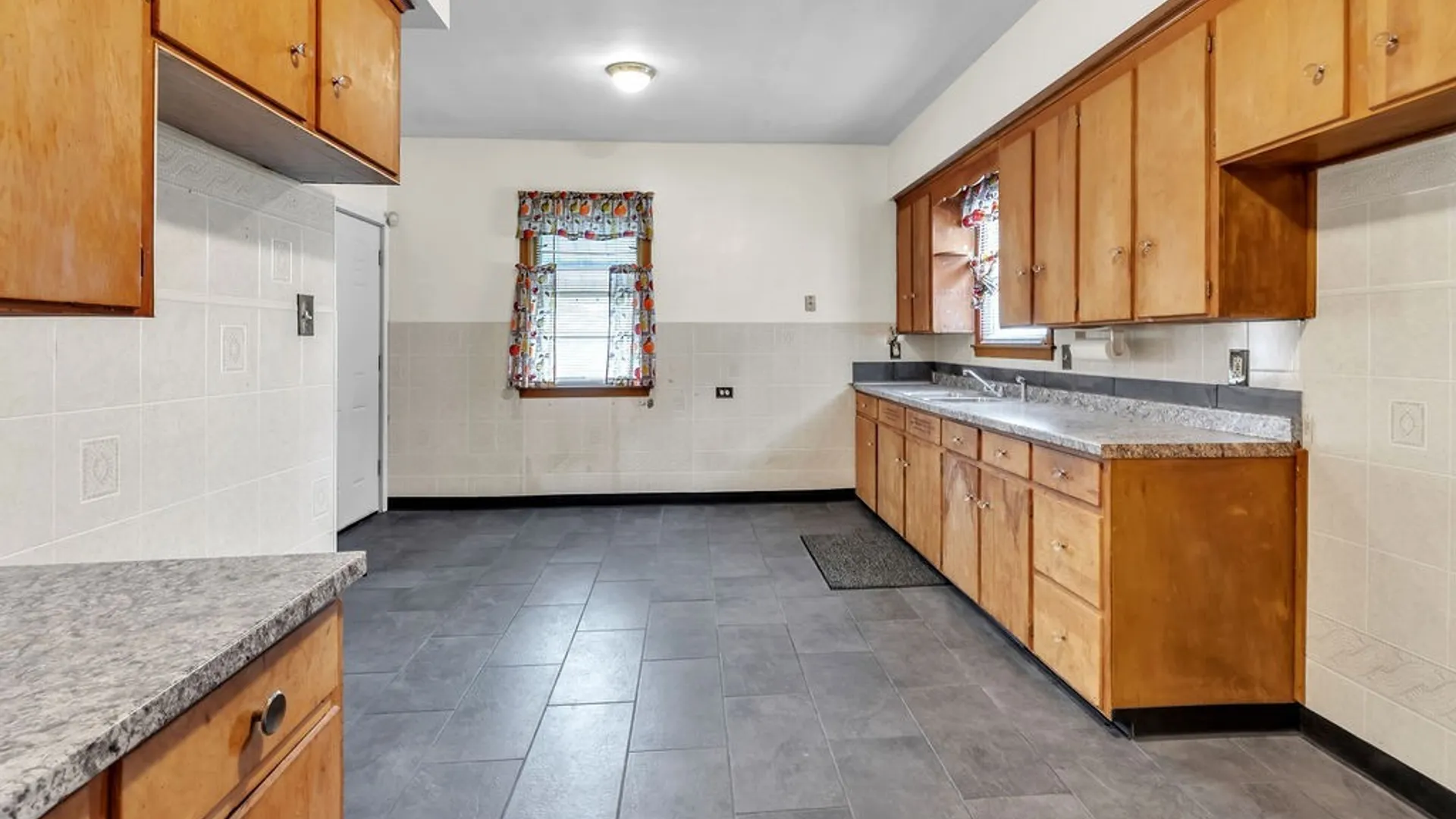 Property at 1319 15th Street, Niagara Falls, NY 14301 9