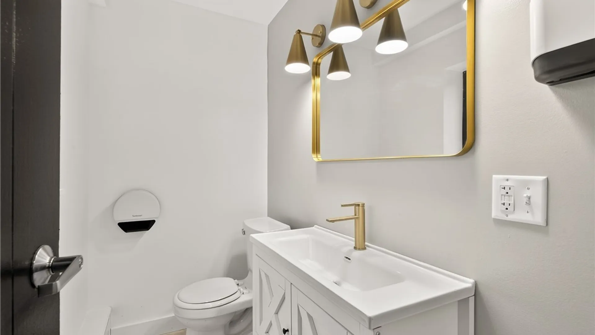 Property at 4444 Main Street, Amherst, NY 14226 21