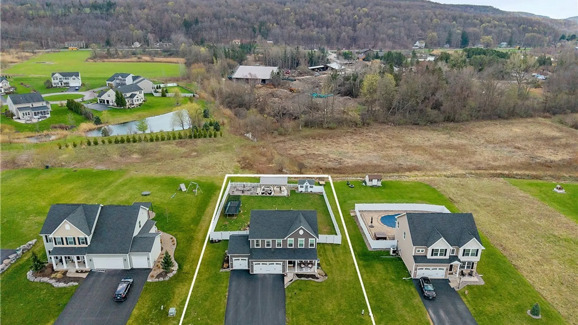 Property at 8815 Quarter Horse, Manlius, NY 13037 43