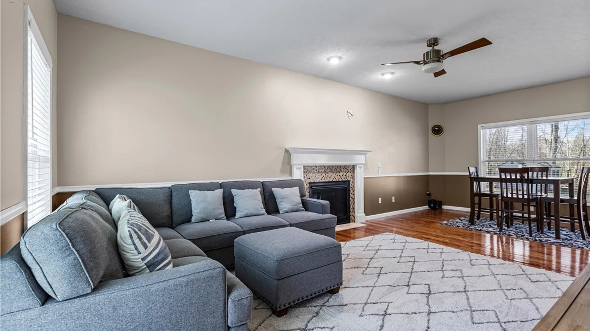 Property at 556 Melwood Drive, Greece, NY 14626 17