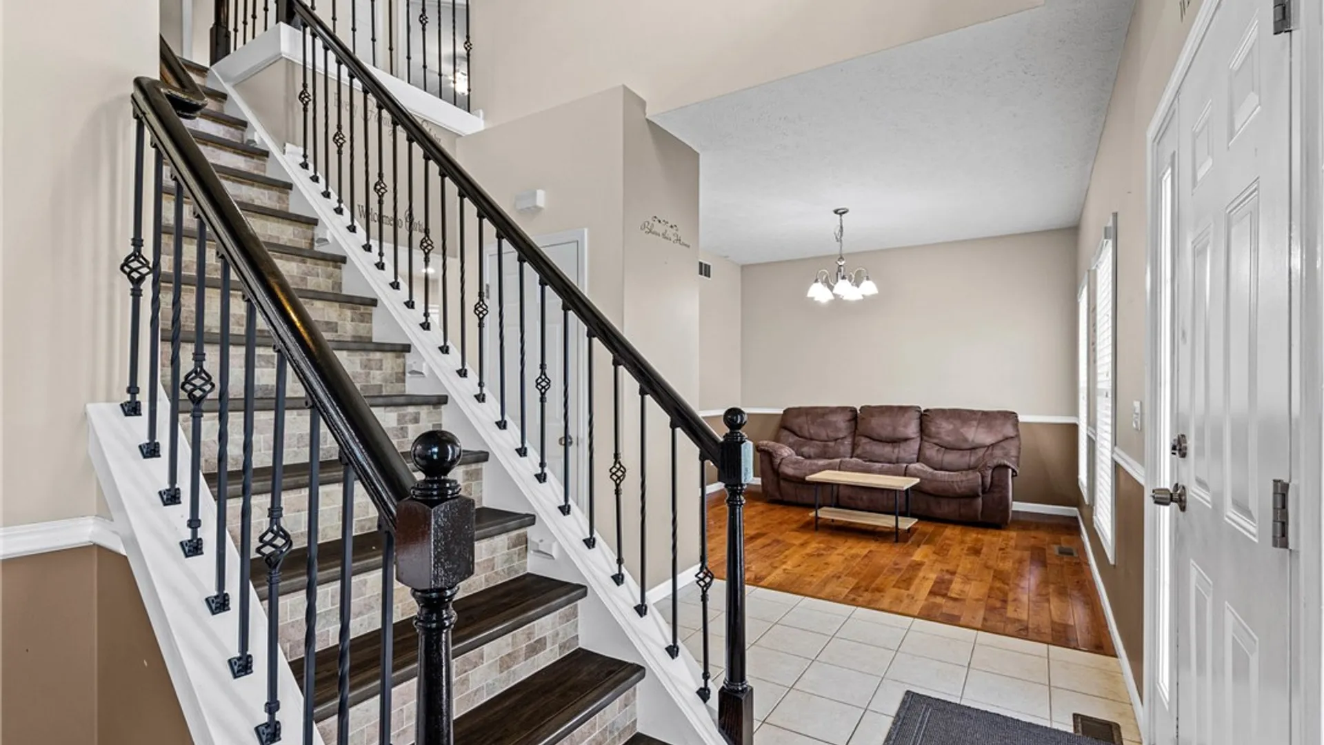 Property at 556 Melwood Drive, Greece, NY 14626 9