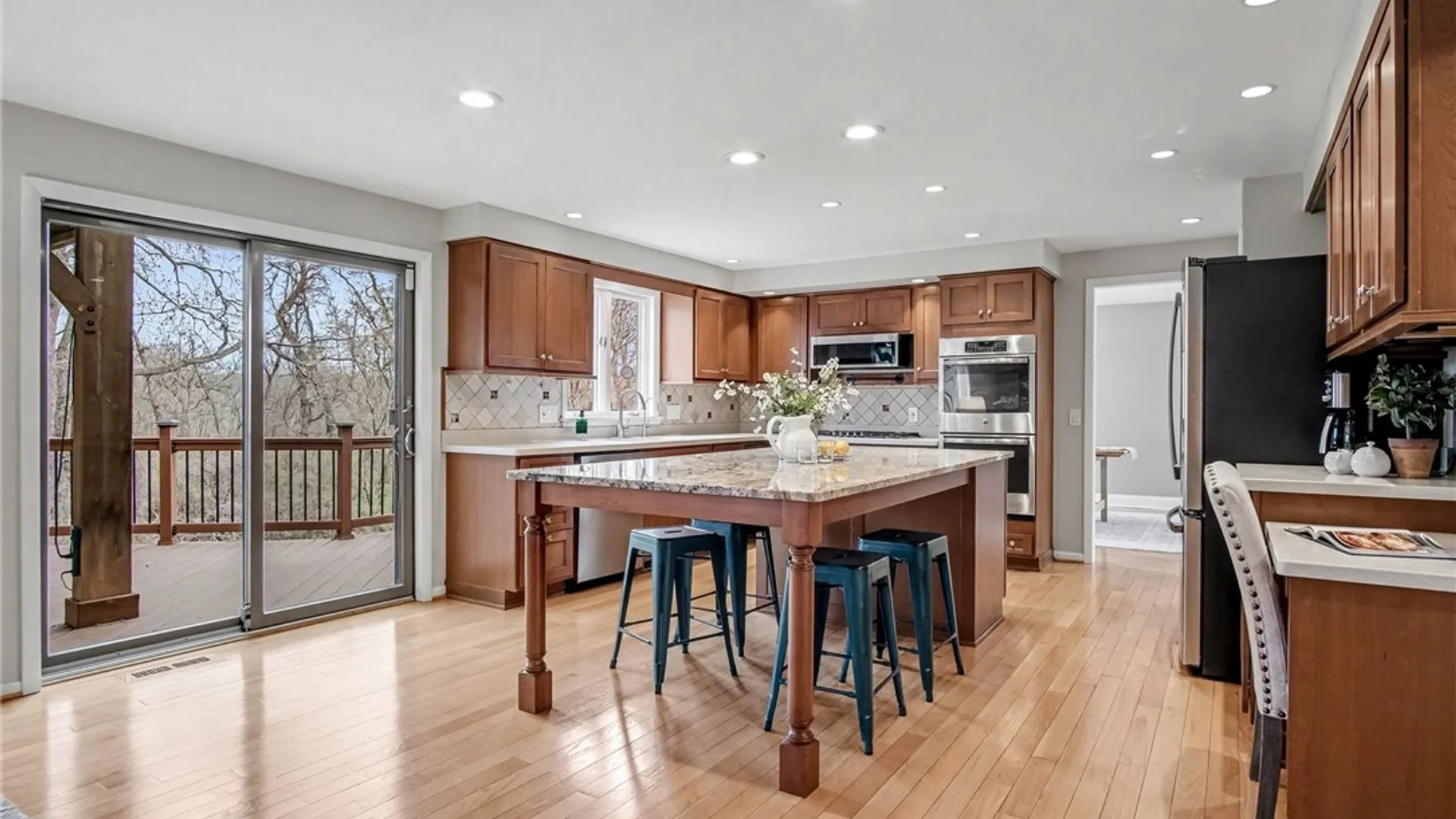 Property at 34 Framingham Ln, Pittsford, NY 14534 11