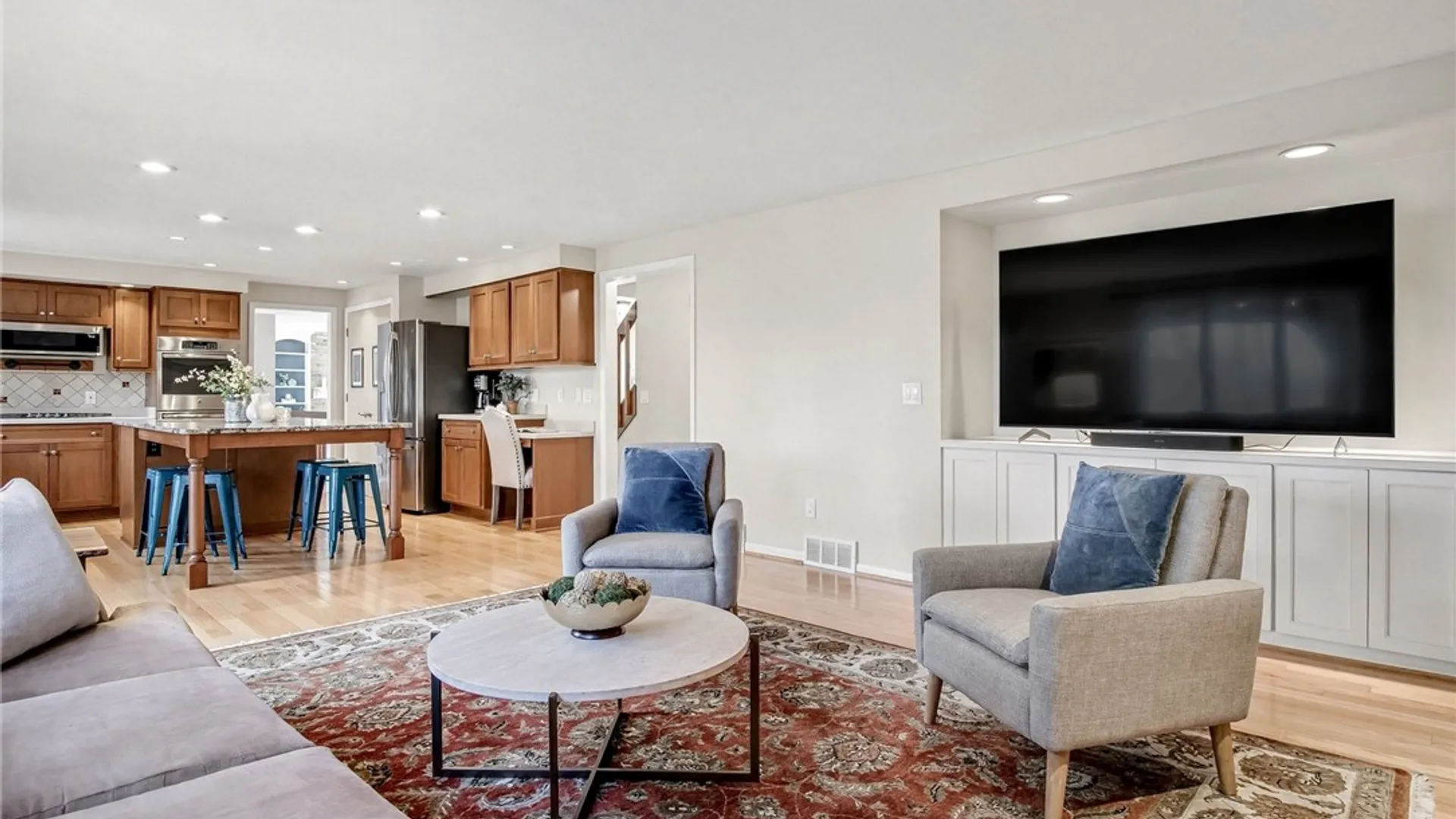 Property at 34 Framingham Ln, Pittsford, NY 14534 15