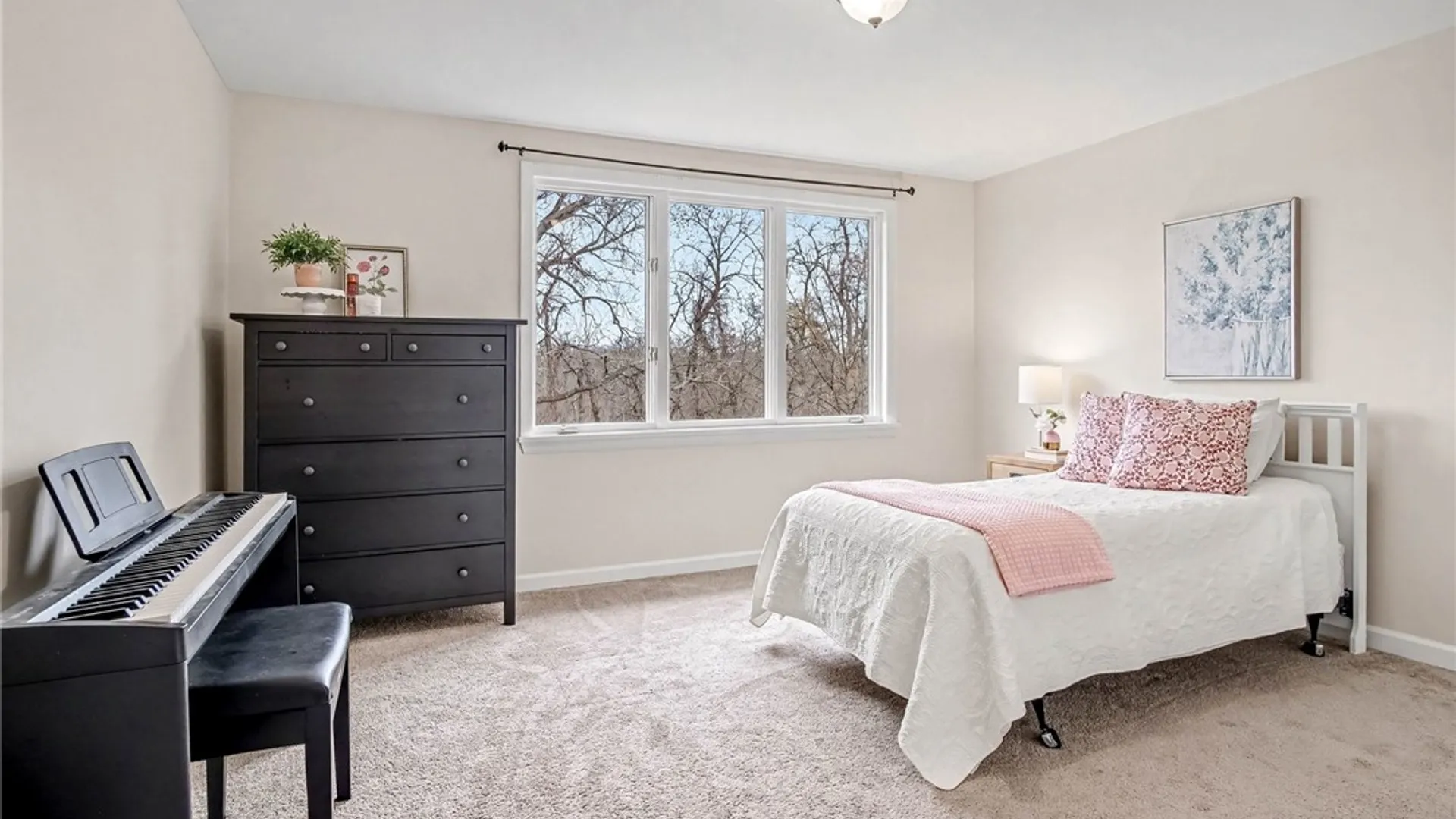 Property at 34 Framingham Ln, Pittsford, NY 14534 21