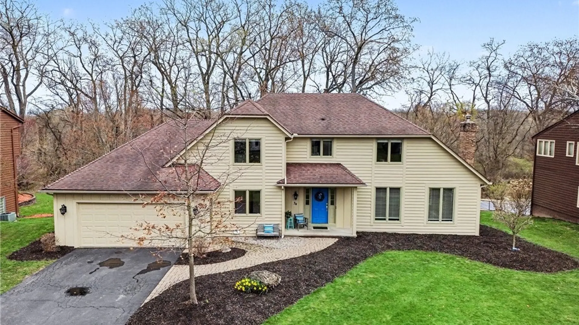 Property at 34 Framingham Ln, Pittsford, NY 14534 3