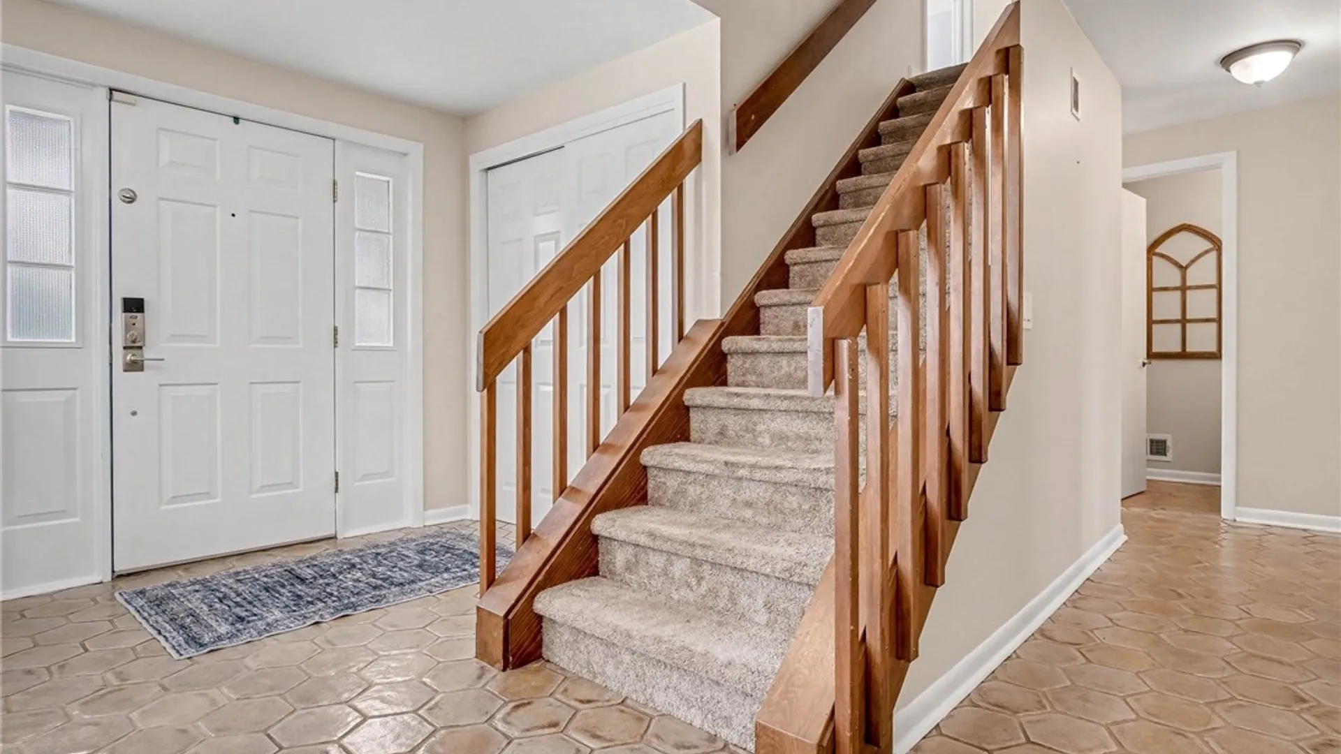 Property at 34 Framingham Ln, Pittsford, NY 14534 4