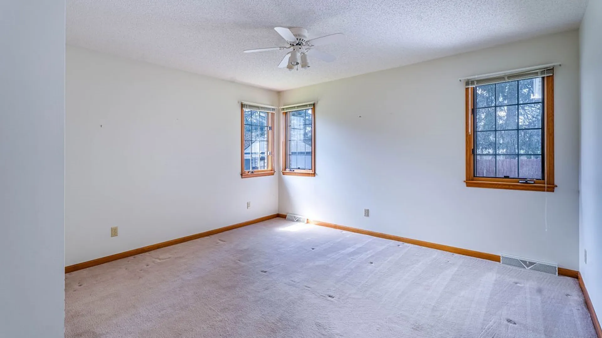 Property at 5532 Twilight Lane, Lockport Town, NY 14094 27