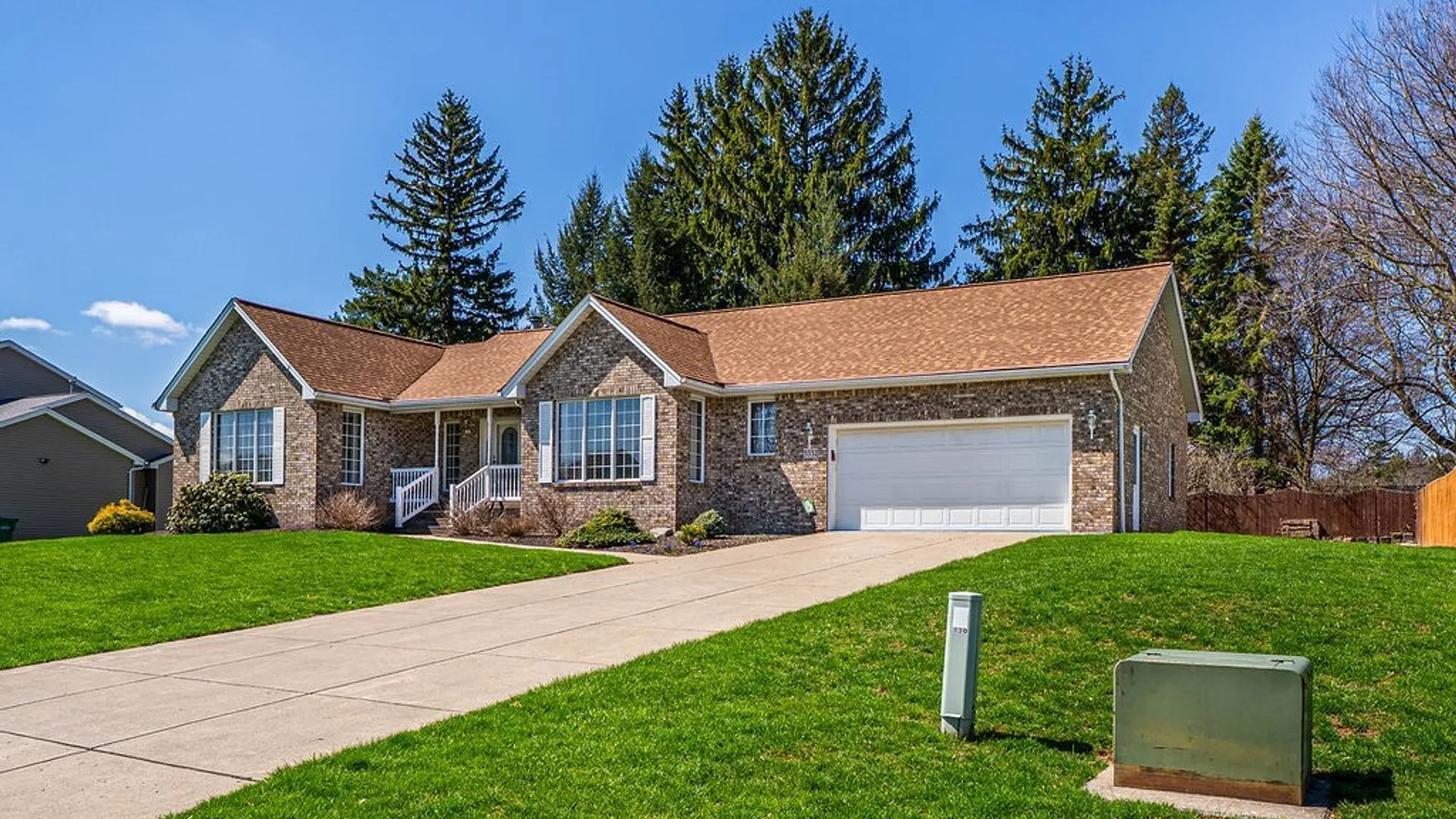 Property at 5532 Twilight Lane, Lockport Town, NY 14094 3