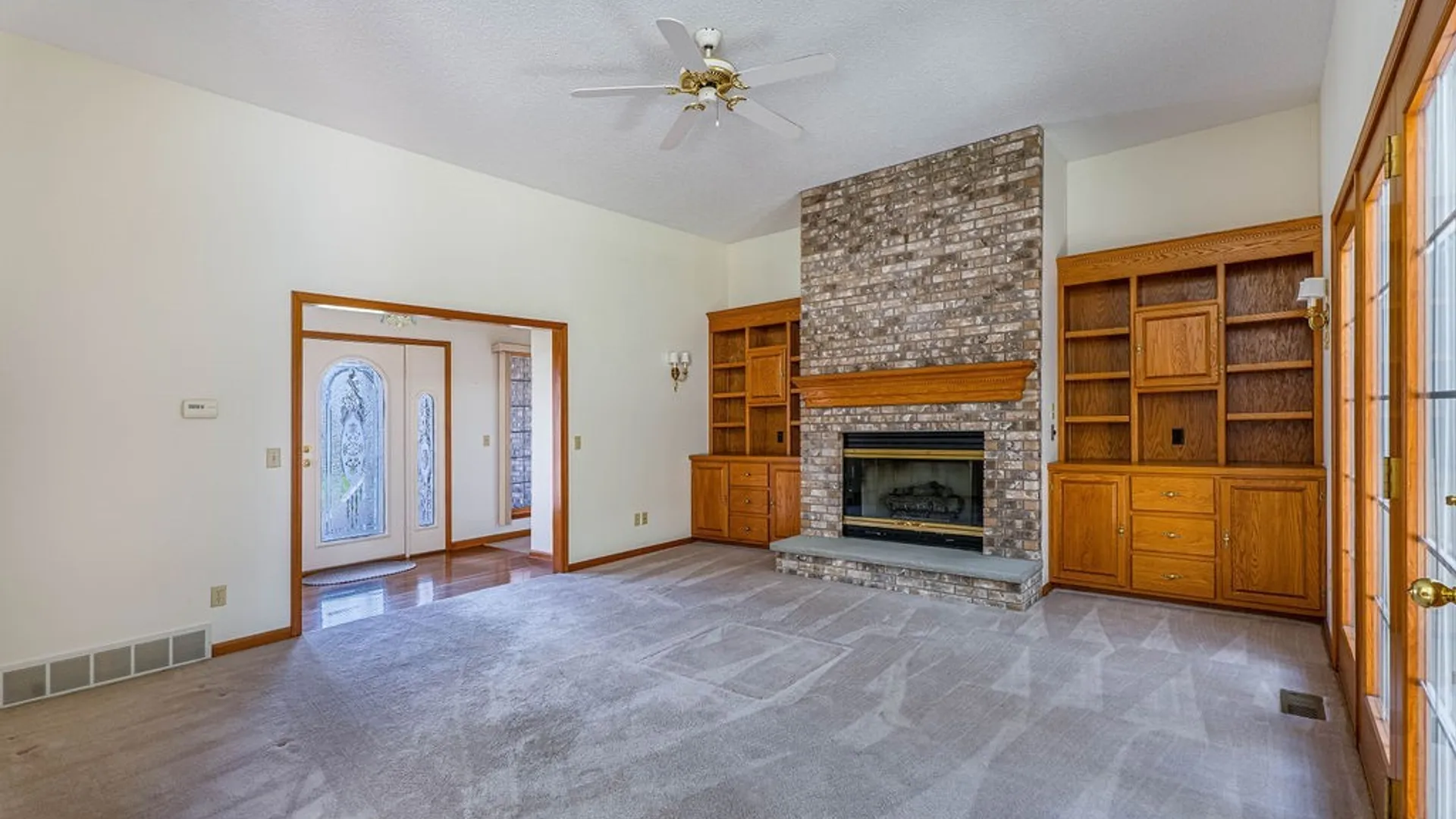 Property at 5532 Twilight Lane, Lockport Town, NY 14094 7