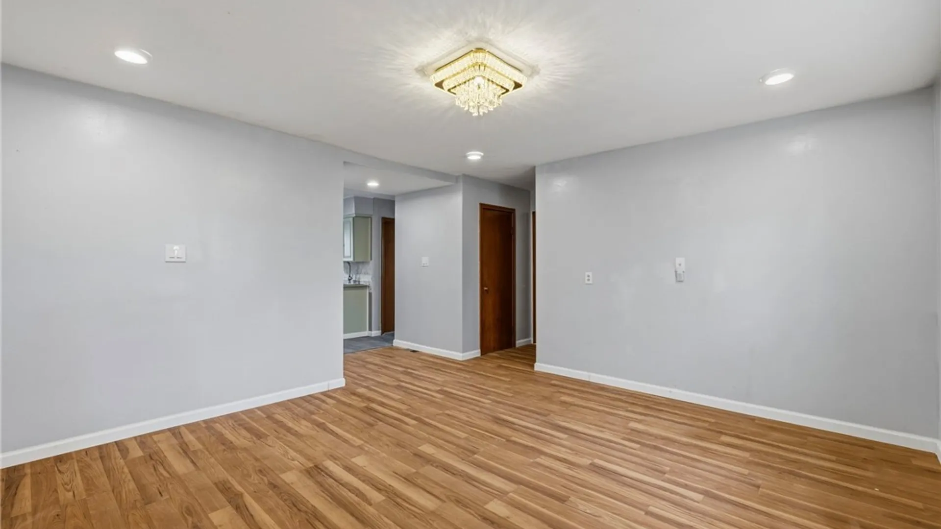 Property at 6 Palos Place, Buffalo, NY 14215 26