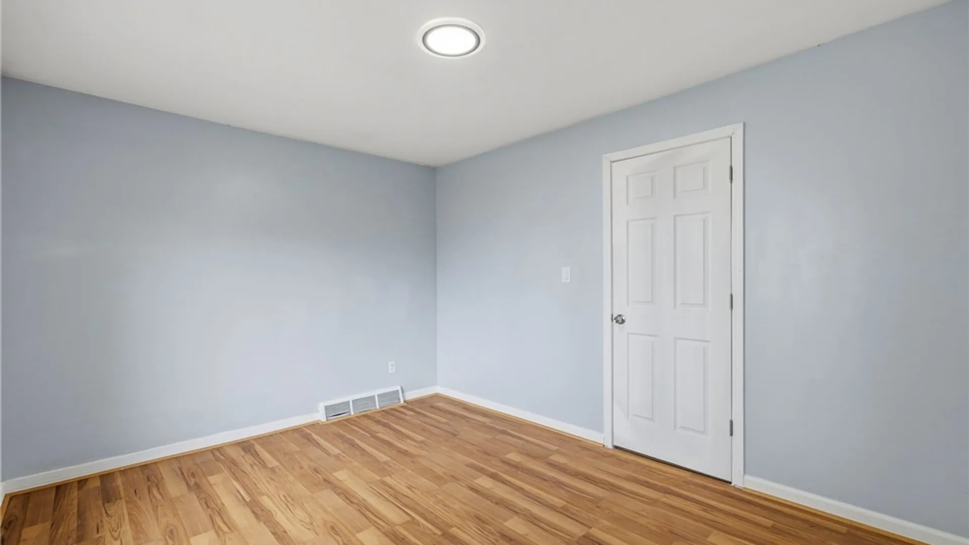 Property at 6 Palos Place, Buffalo, NY 14215 31