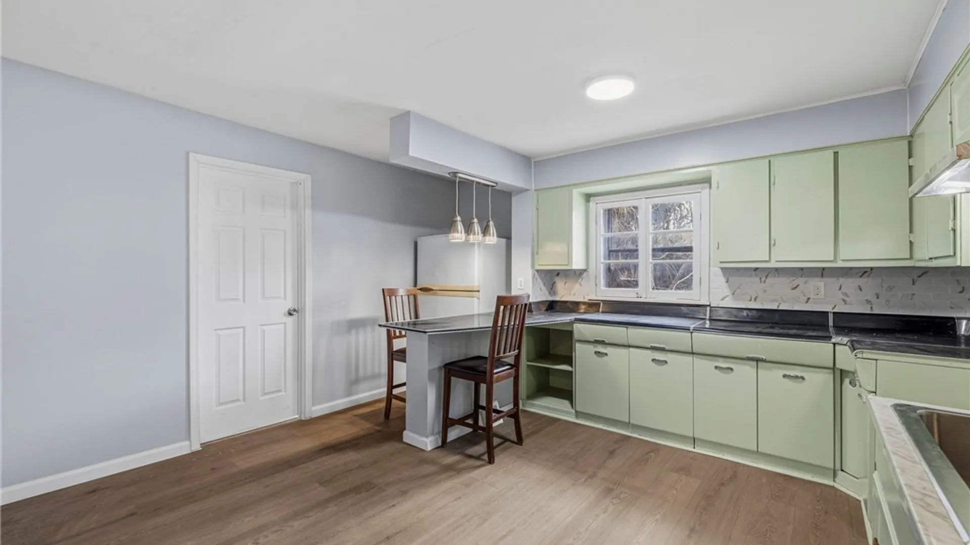 Property at 6 Palos Place, Buffalo, NY 14215 33