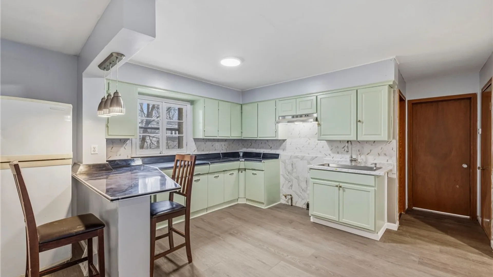 Property at 6 Palos Place, Buffalo, NY 14215 34