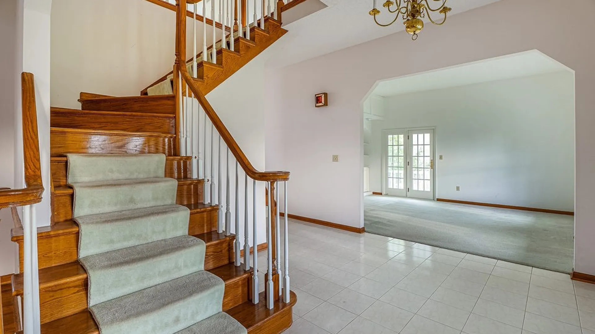 Property at 8116 Floss Lane, Clarence, NY 14051 4