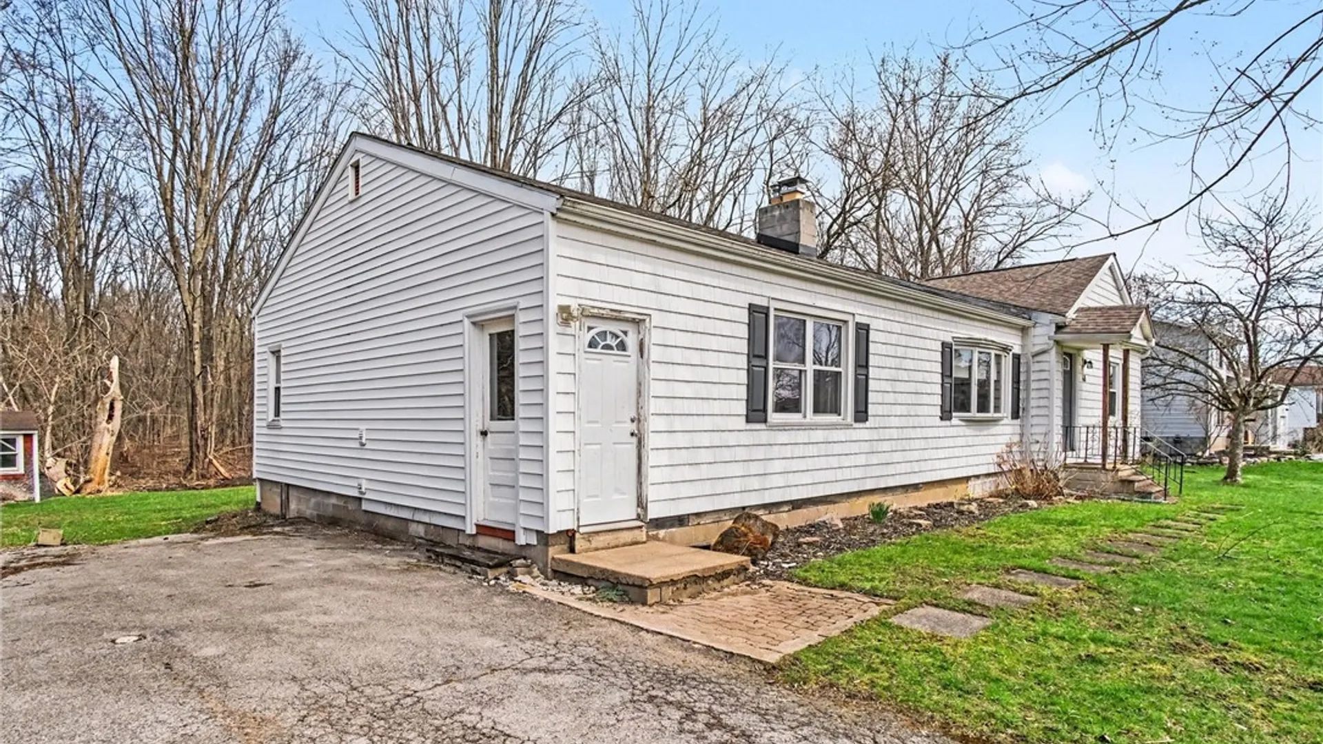 Property at 48 Chester Avenue, Chili, NY 14623 4