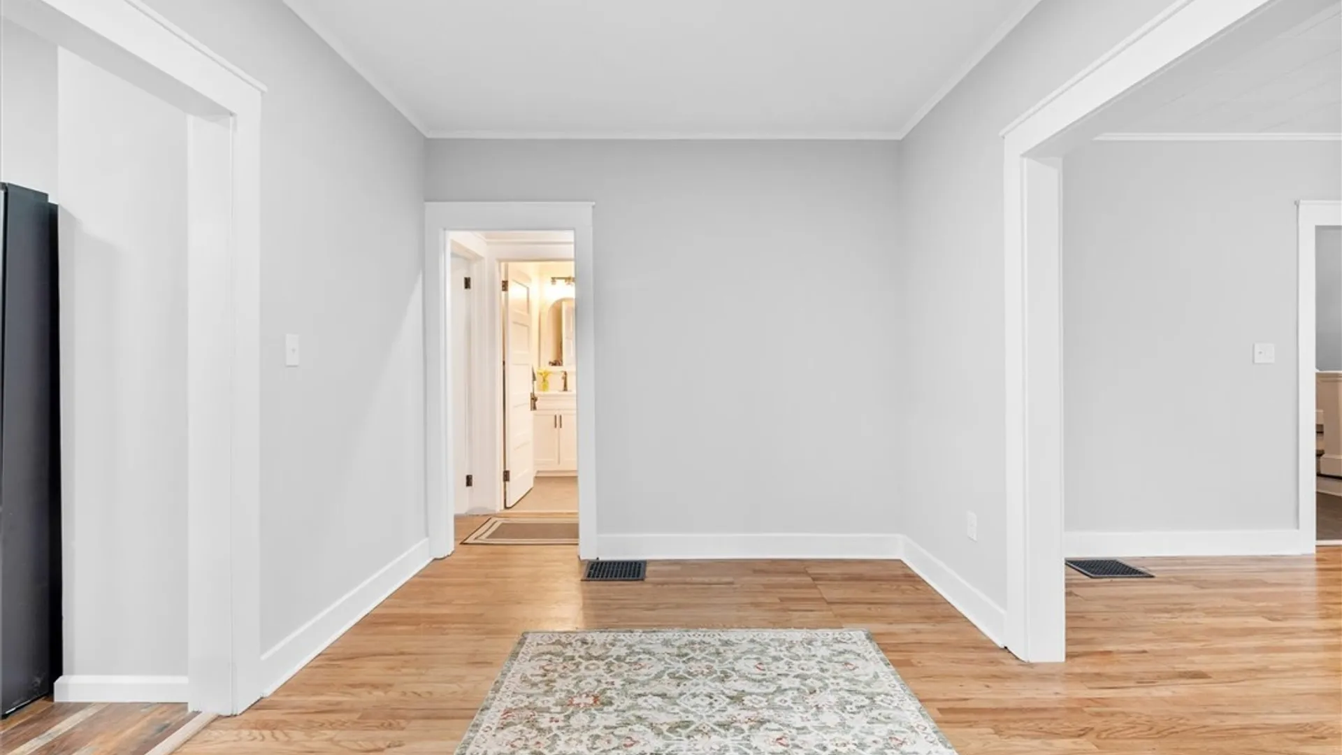 Property at 127 Schuler Street, Syracuse, NY 13203 8