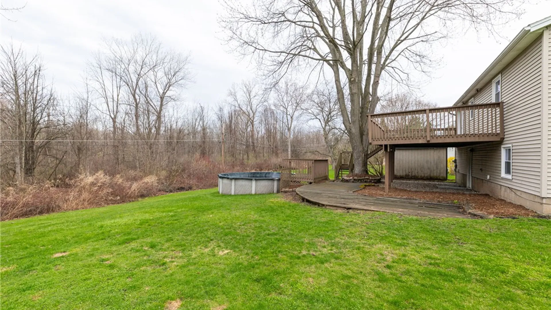 Property at 6119 Hollybush Lane, Ontario, NY 14519 6