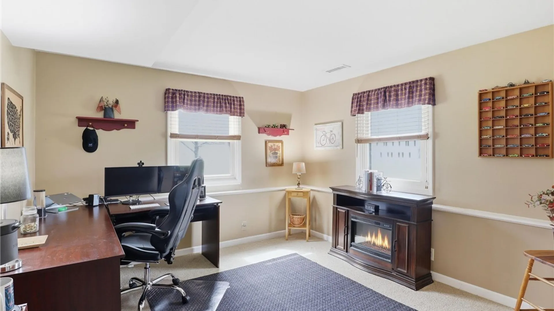 Property at 11 Saxony Road, Pittsford, NY 14534 17