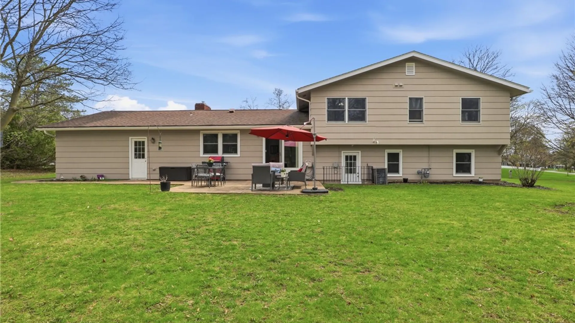 Property at 11 Saxony Road, Pittsford, NY 14534 37