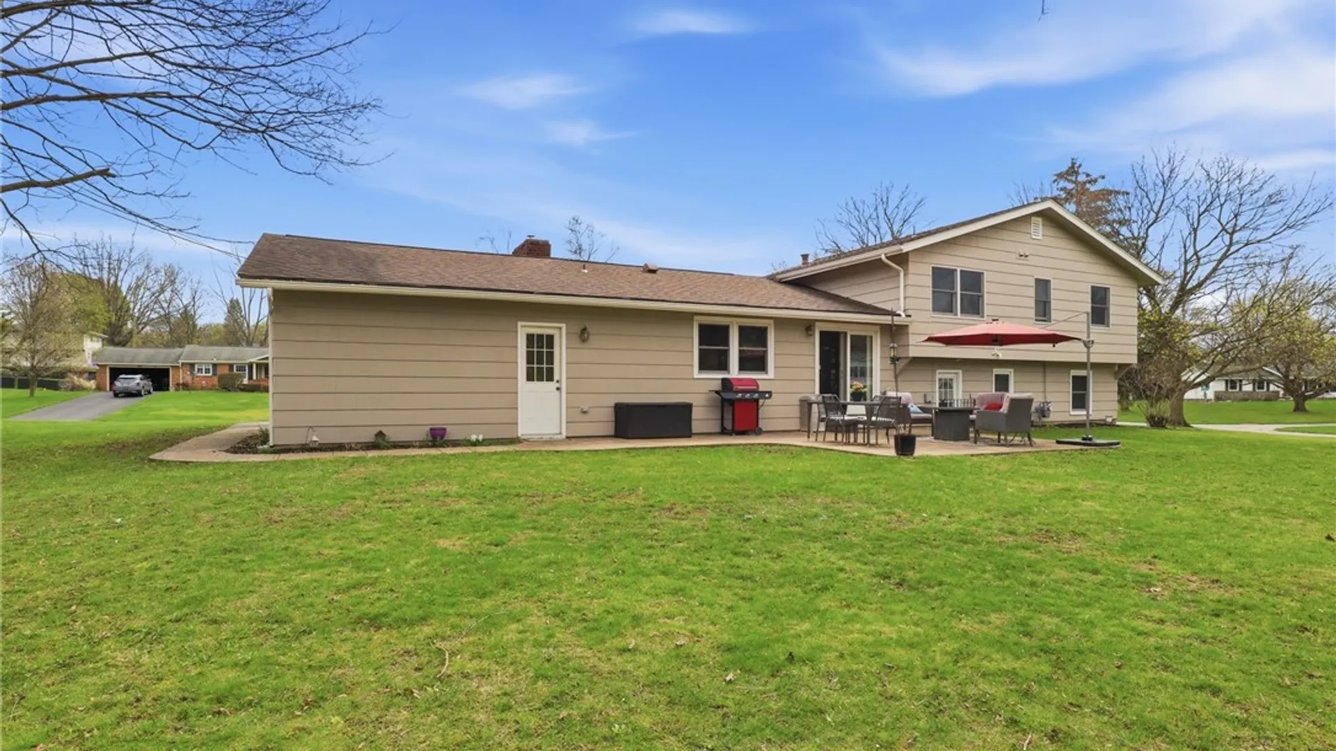 Property at 11 Saxony Road, Pittsford, NY 14534 38