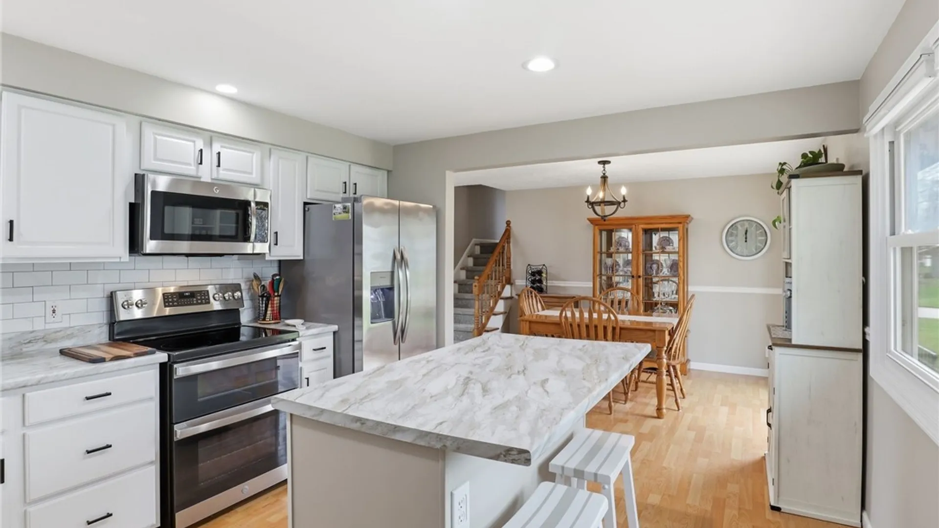 Property at 11 Saxony Road, Pittsford, NY 14534 9