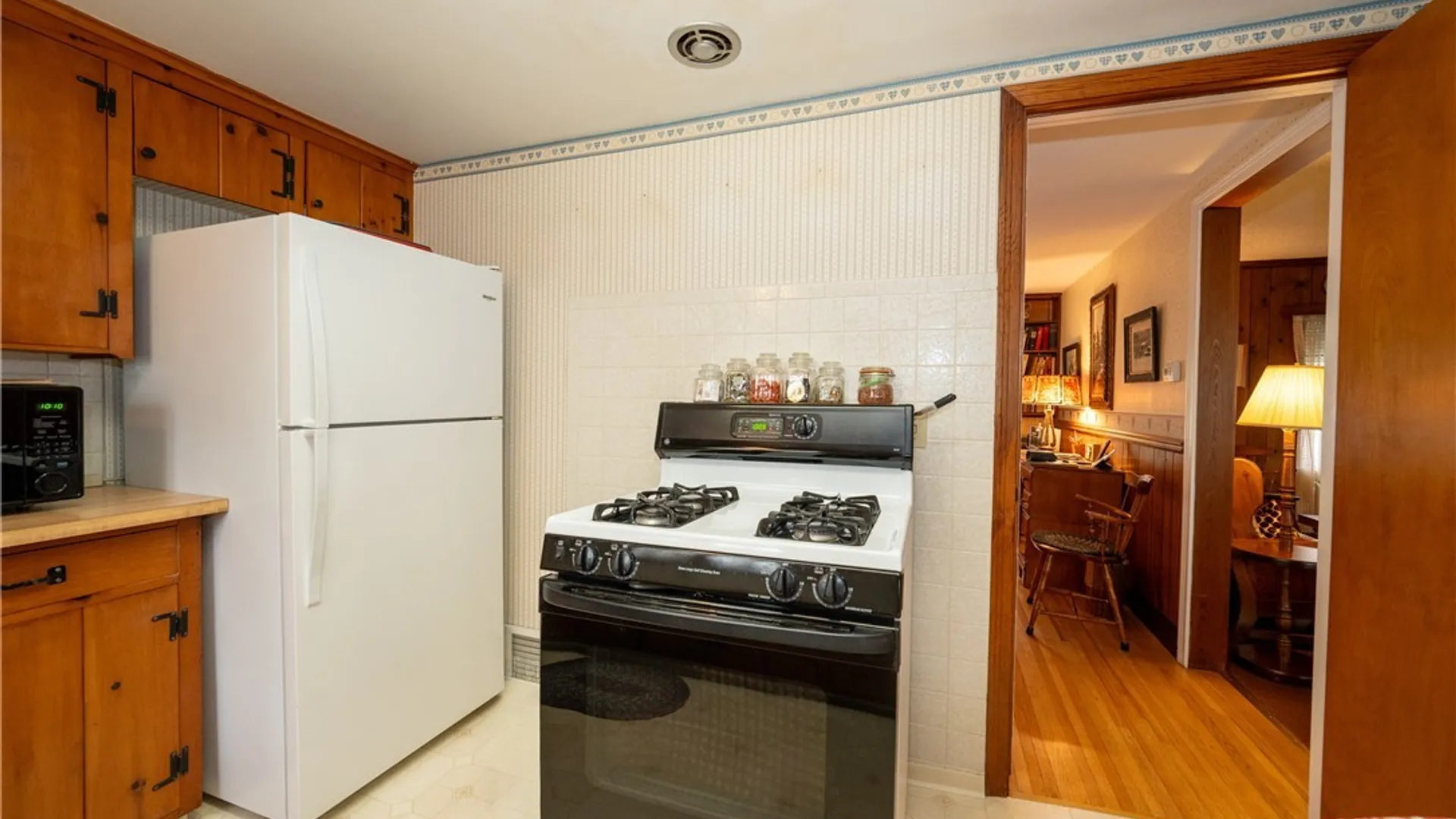 Property at 7587 Back Creek Road, Boston, NY 14075 11