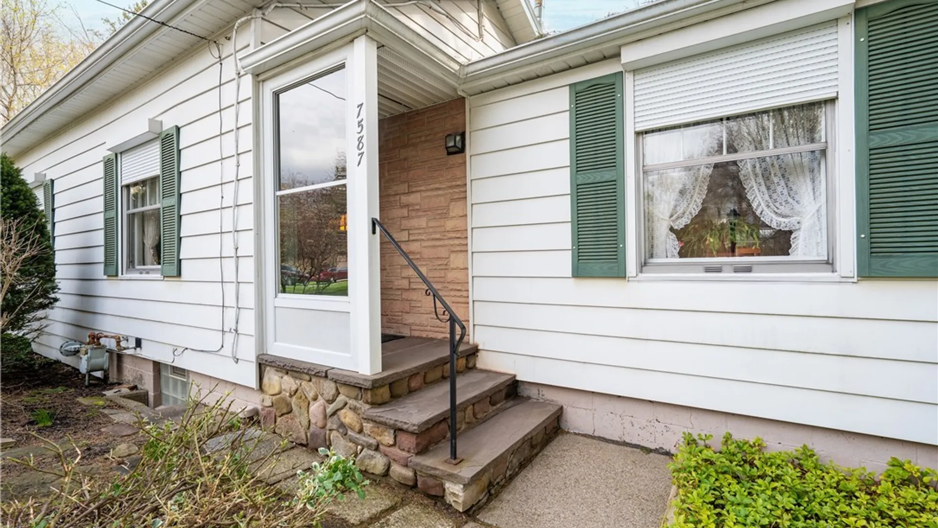 Property at 7587 Back Creek Road, Boston, NY 14075 3