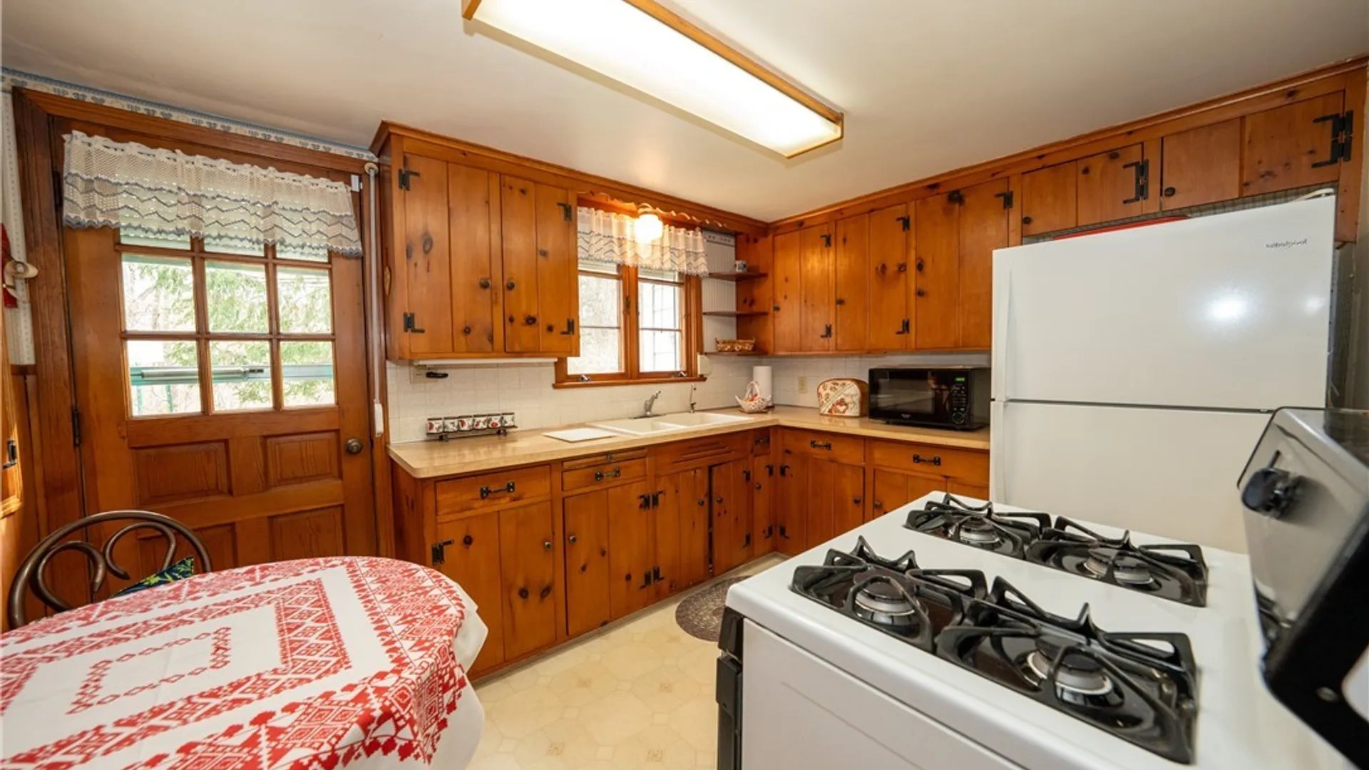 Property at 7587 Back Creek Road, Boston, NY 14075 7
