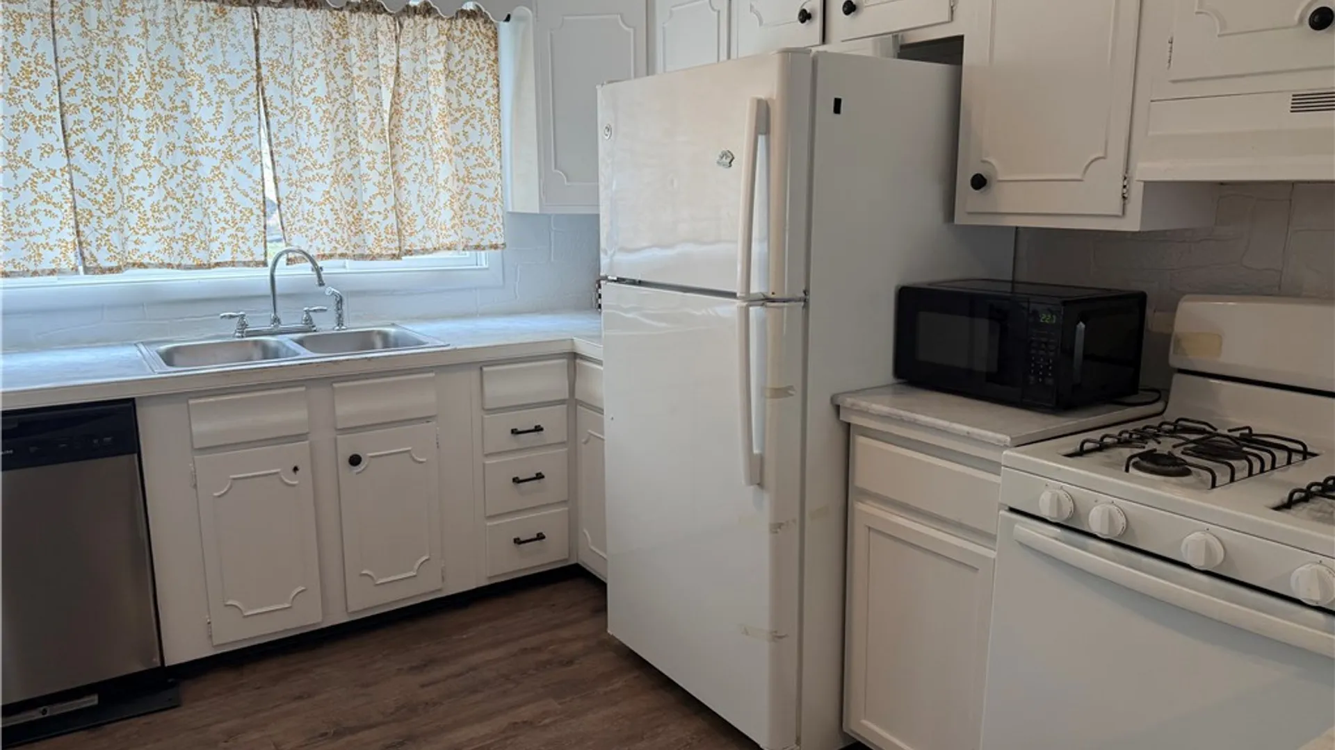 Property at 189 3rd Street, Oswego, NY 13126 12