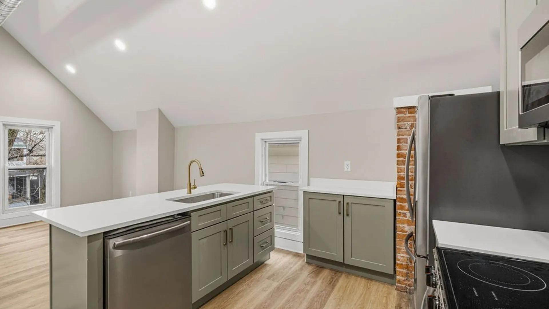 Property at 428 Normal Avenue, Buffalo, NY 14213 5