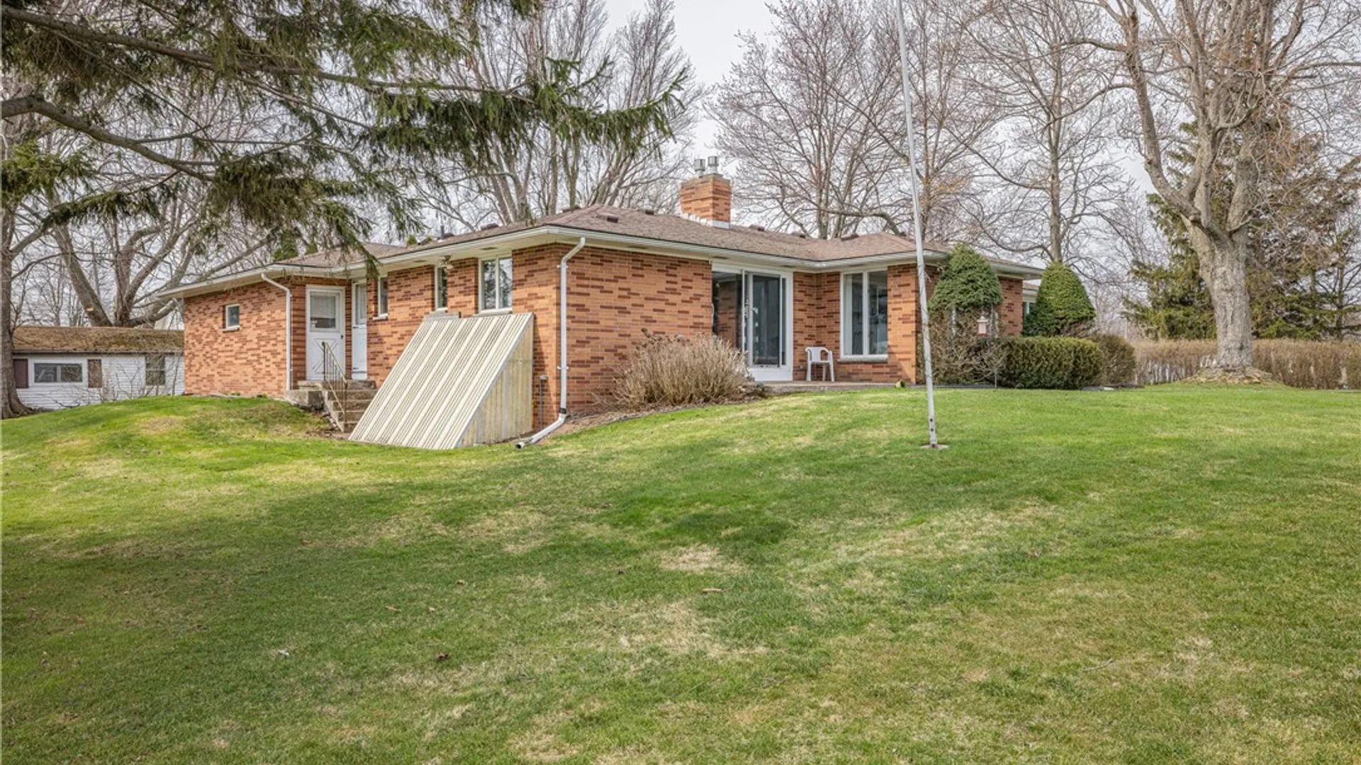 Property at 12 Lighthouse Rd, Parma, NY 14468 37