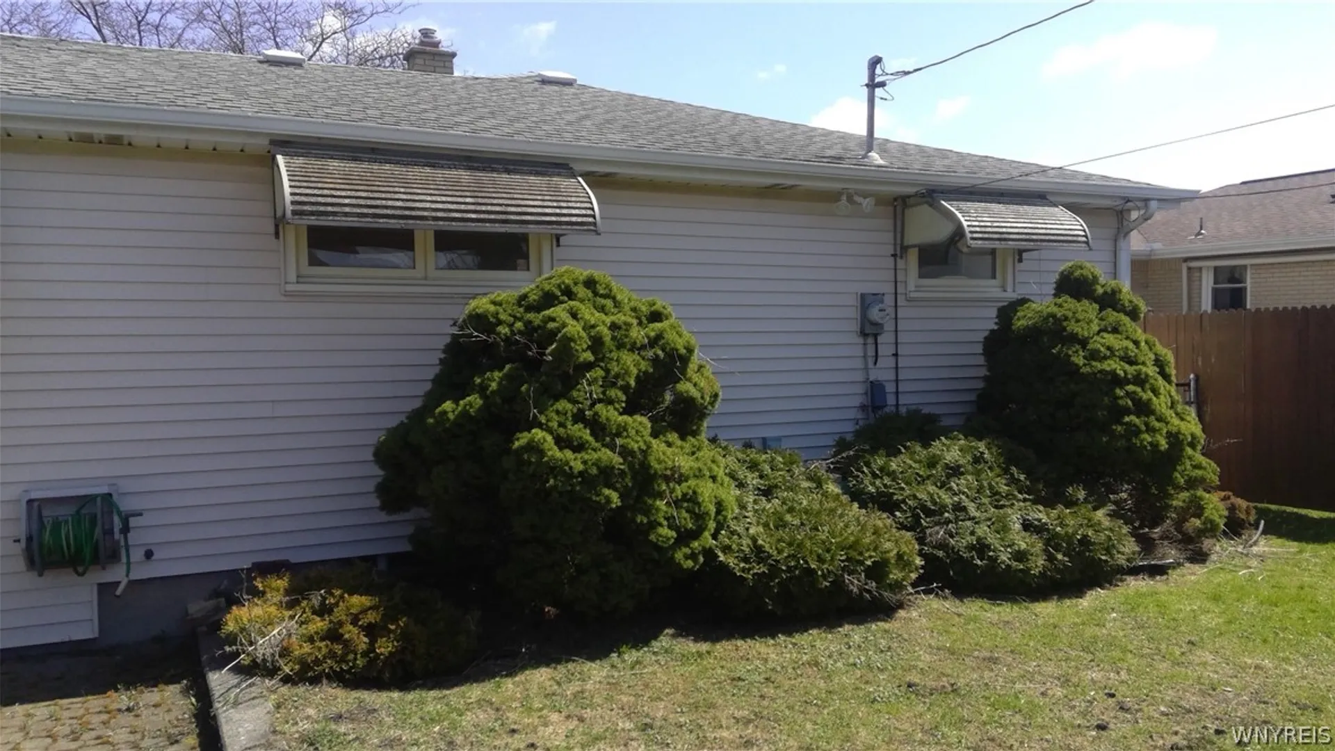 Property at 70 Fairelm Lane, Cheektowaga, NY 14227 15