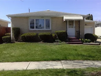 Property at 70 Fairelm Lane, Cheektowaga, NY 14227