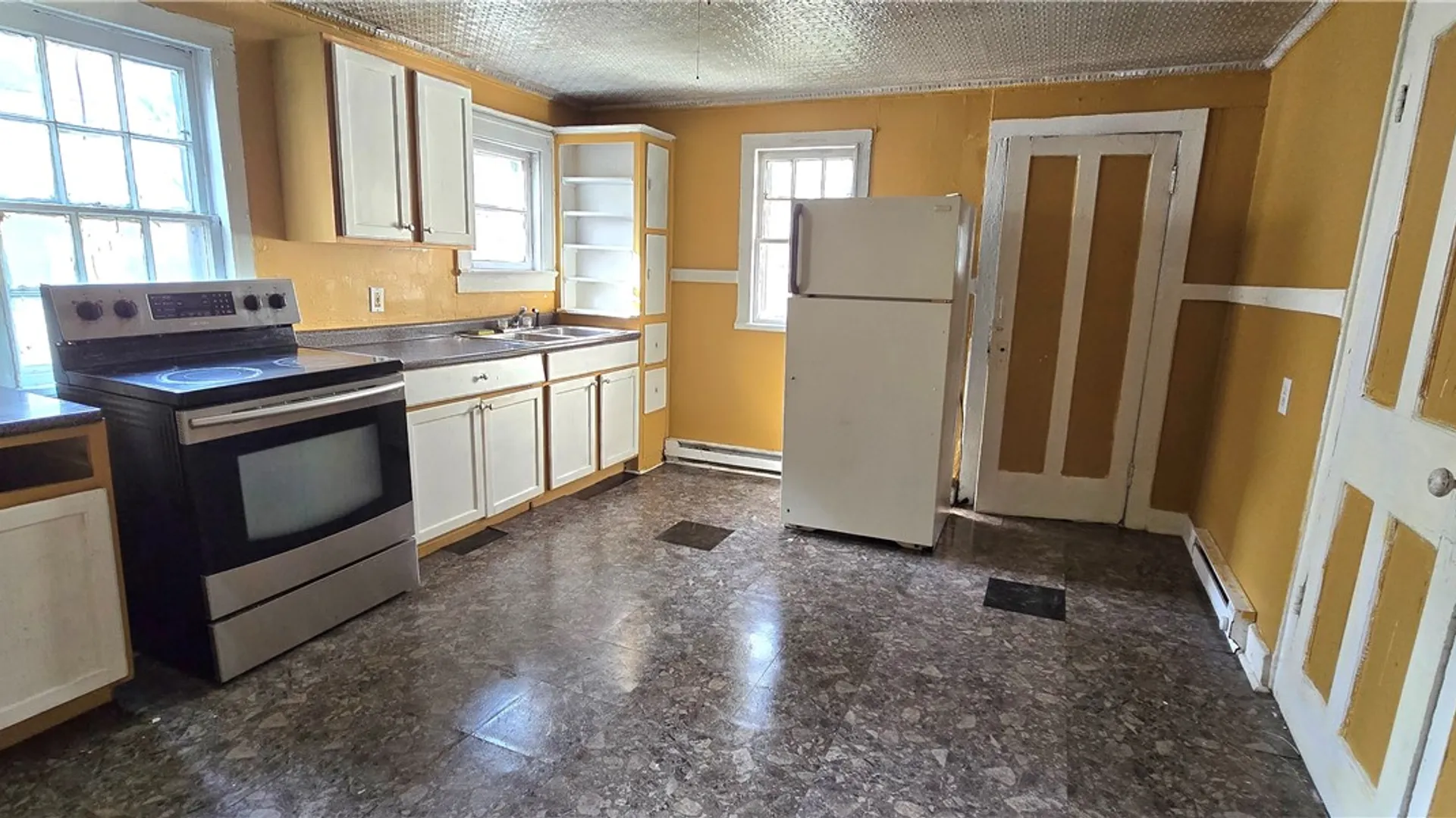 Property at 274 Champlain Street, Rochester, NY 14608 13