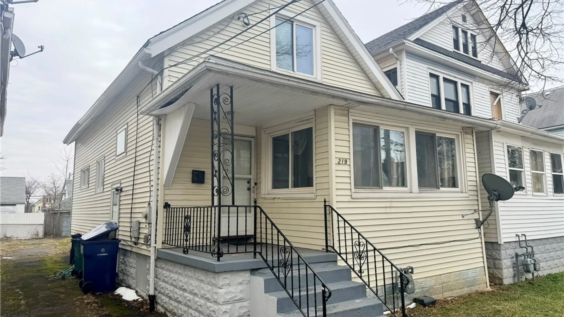 Property at 219 Stevens Avenue, Buffalo, NY 14215 2