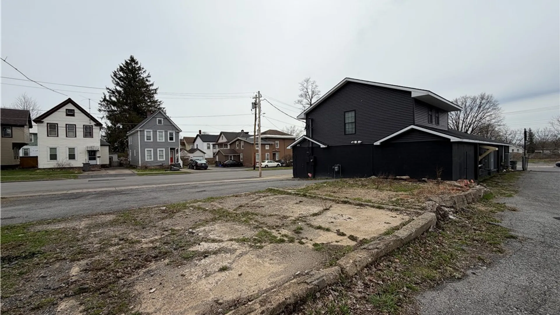 Property at 720 Dominick Street, Rome, NY 13440 24