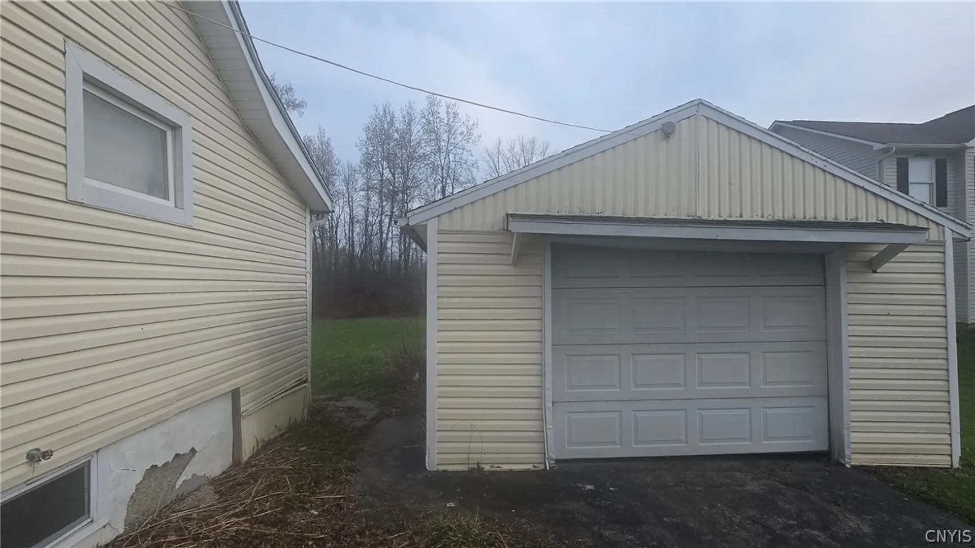Property at 7821 Bull Street, Cicero, NY 13030 4