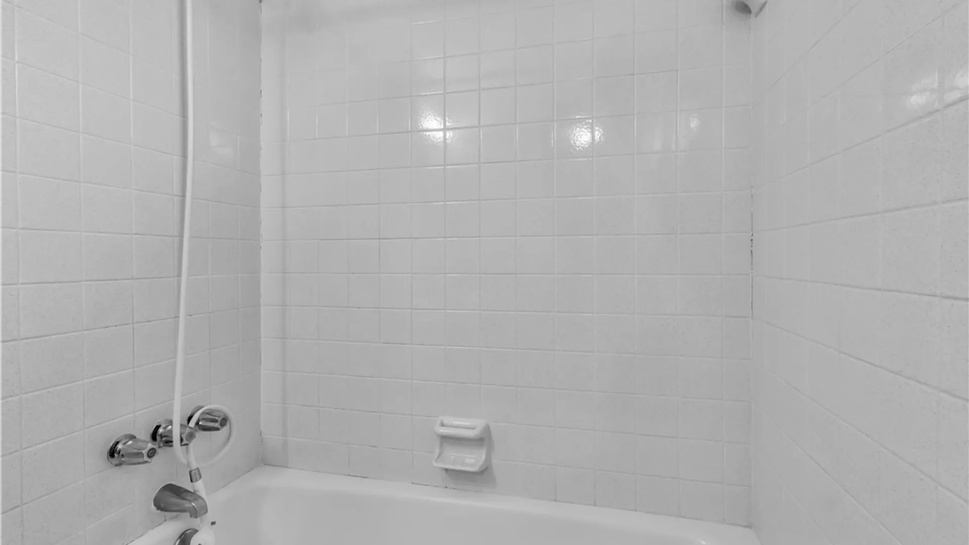 Property at 162 Steven Drive, Cheektowaga, NY 14227 15
