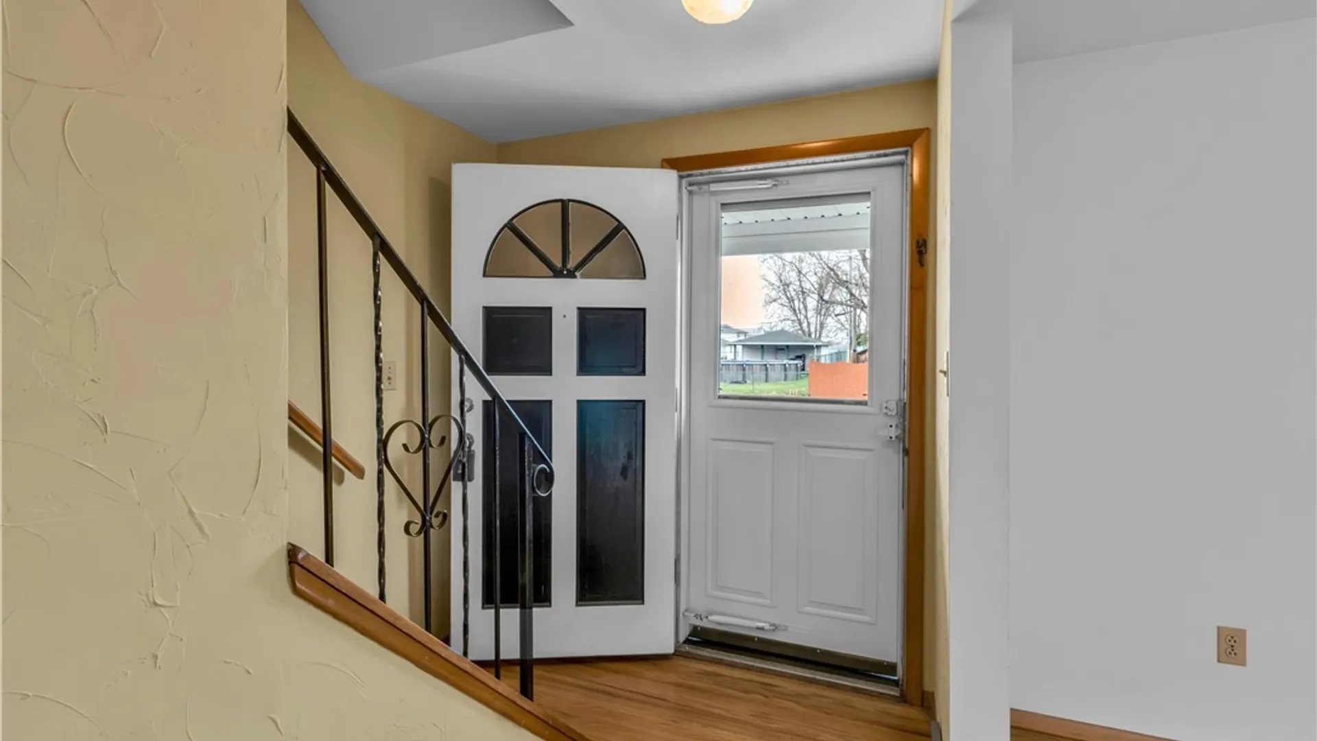 Property at 162 Steven Drive, Cheektowaga, NY 14227 3