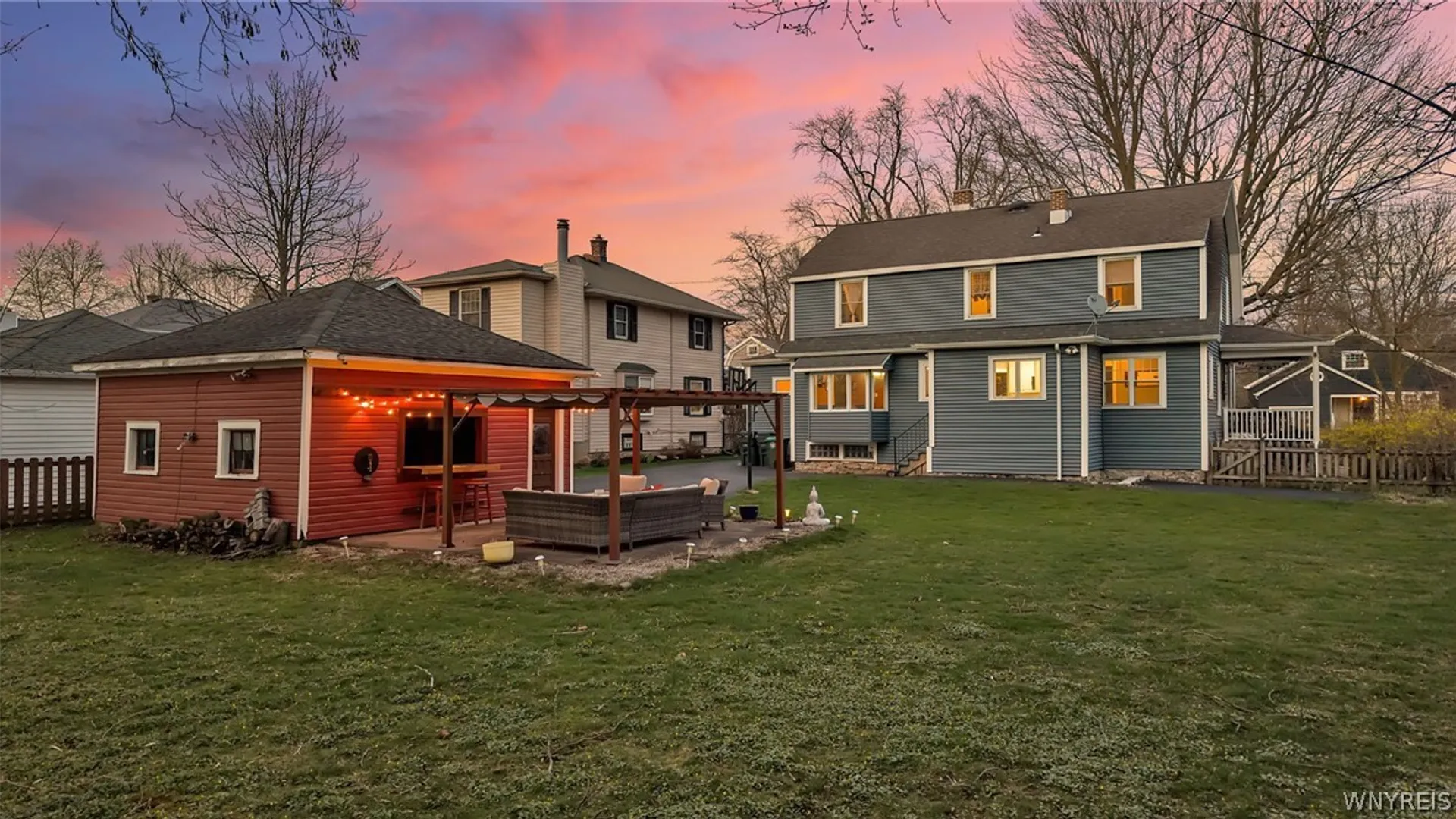 Property at 69 Pfohl Place, Amherst, NY 14221 4