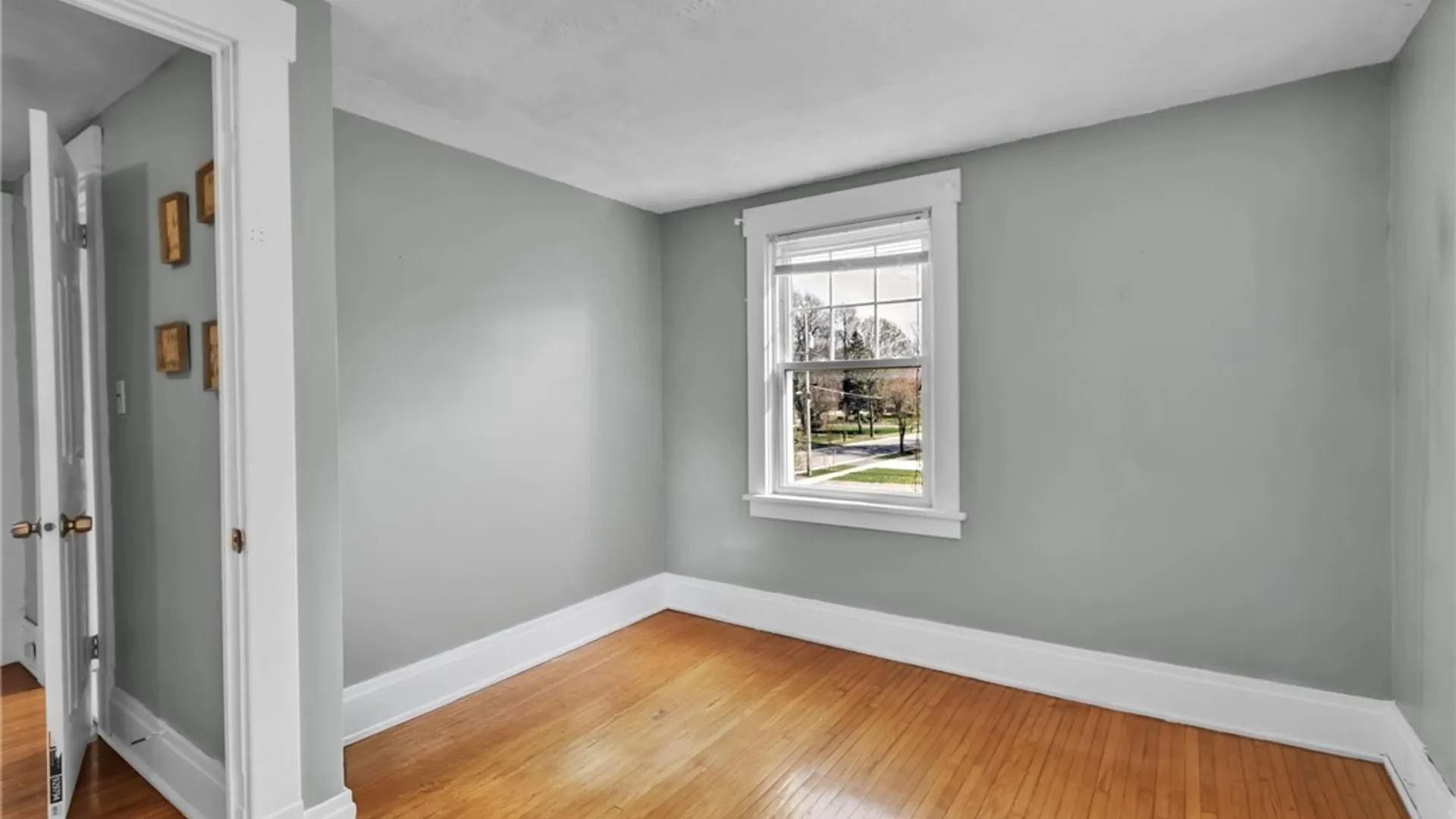 Property at 69 Pfohl Place, Amherst, NY 14221 44