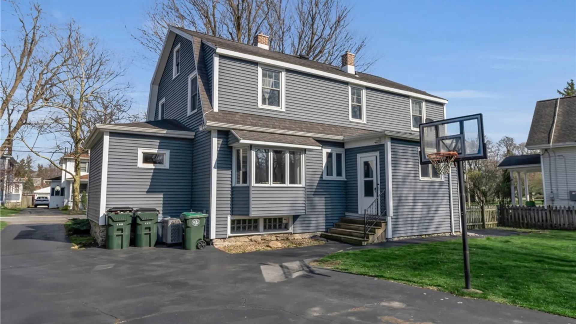 Property at 69 Pfohl Place, Amherst, NY 14221 7