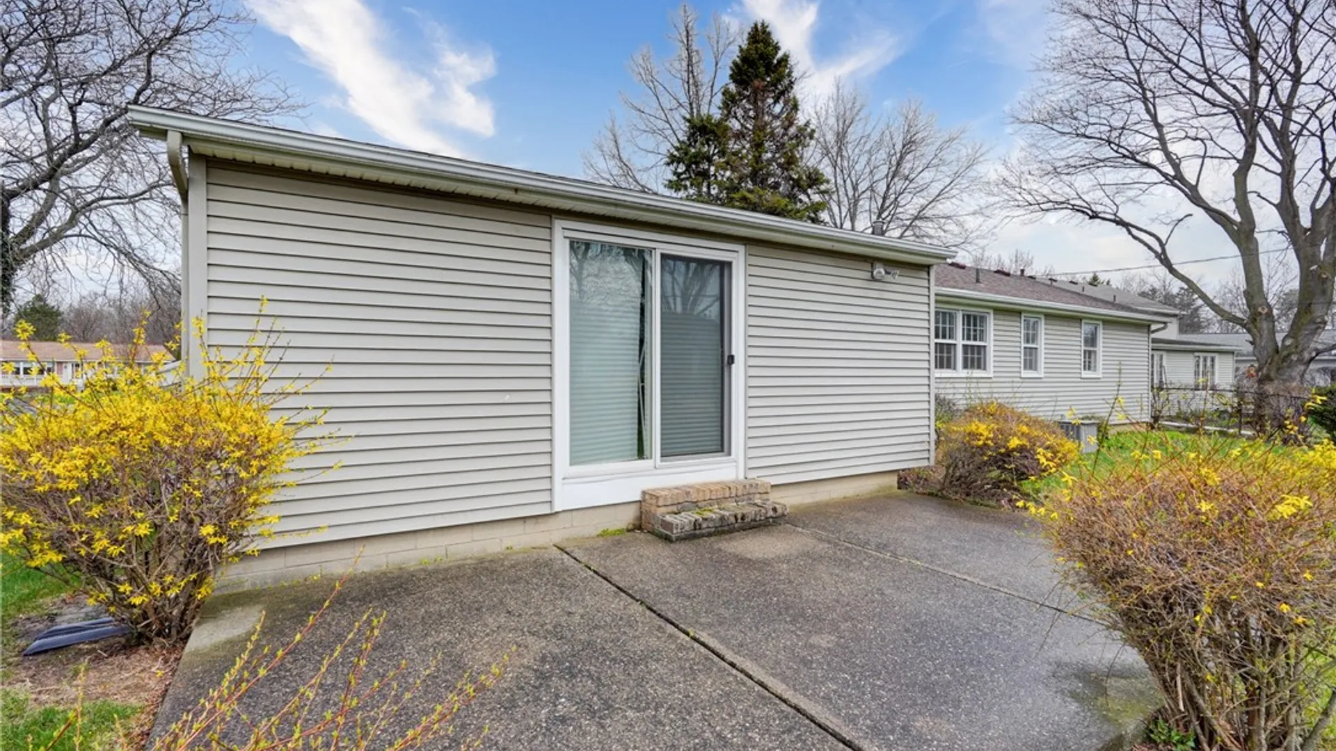 Property at 139 Camille Drive, Greece, NY 14612 35