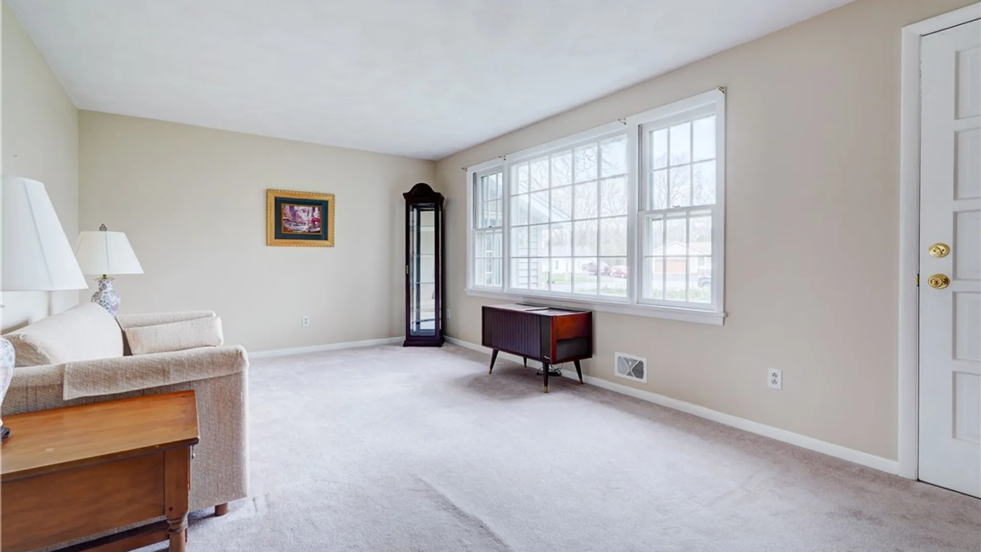Property at 139 Camille Drive, Greece, NY 14612 6