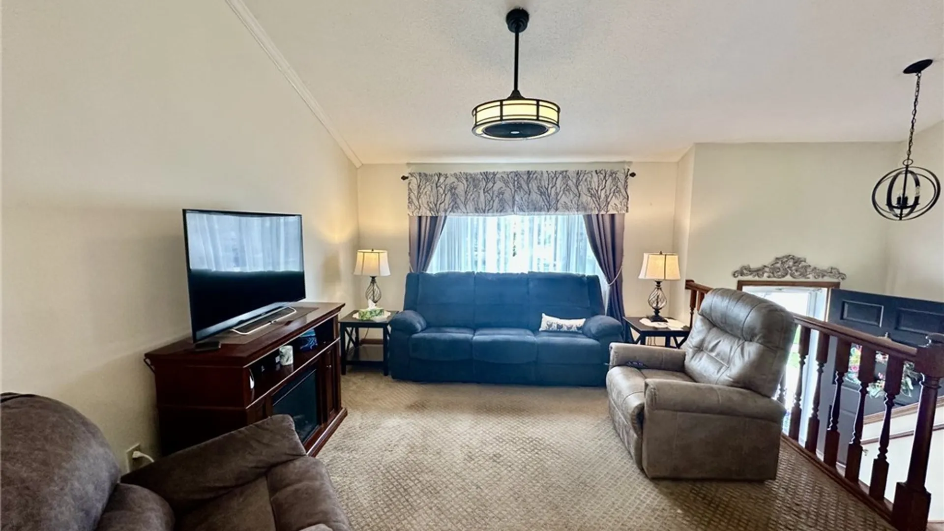 Property at 149 Hillpine Road, Cheektowaga, NY 14227 4
