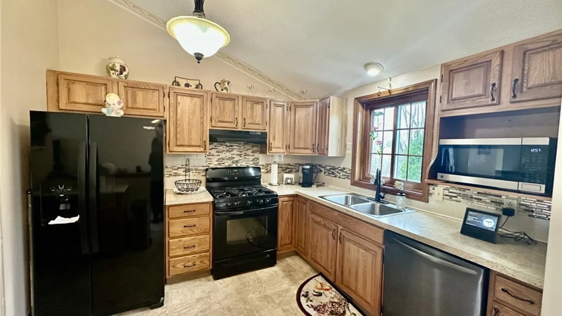 Property at 149 Hillpine Road, Cheektowaga, NY 14227 8