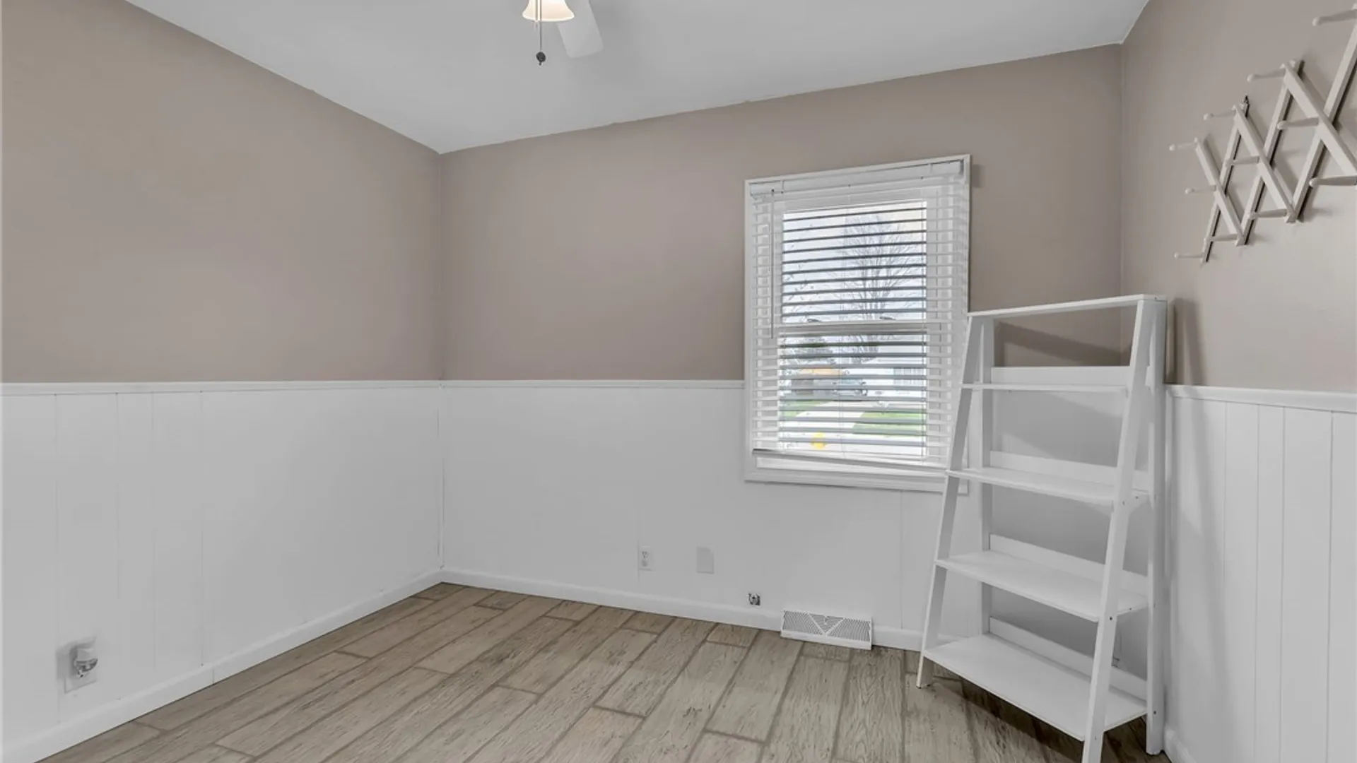 Property at 92 Bissell Avenue, Cheektowaga, NY 14043 31