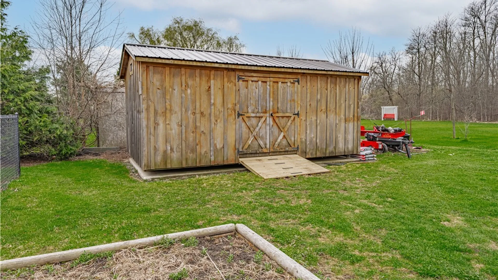 Property at 6998 Shawnee Road, Wheatfield, NY 14120 34