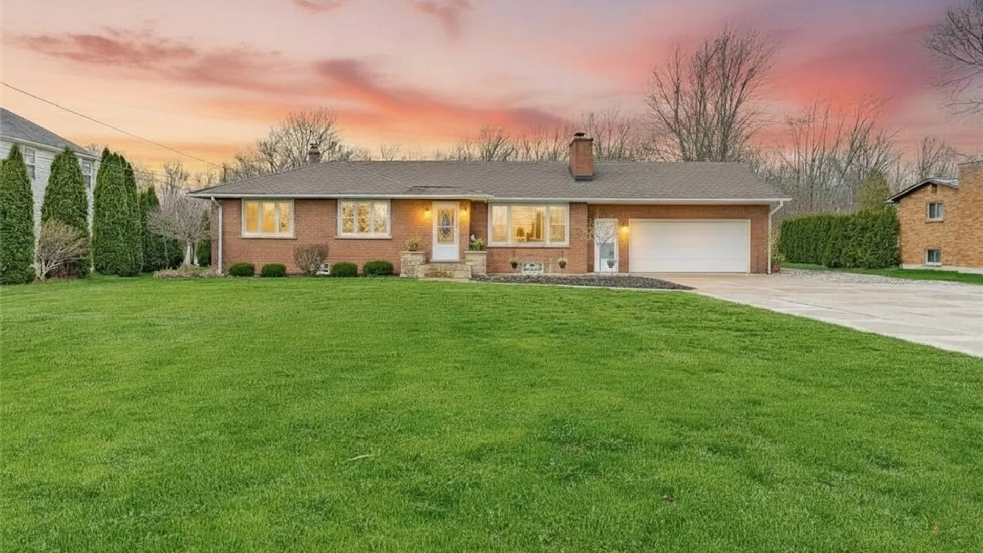 Property at 6998 Shawnee Road, Wheatfield, NY 14120 44
