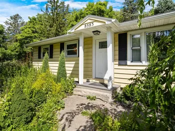 8583 Green Lakes Road, Manlius, NY 13066